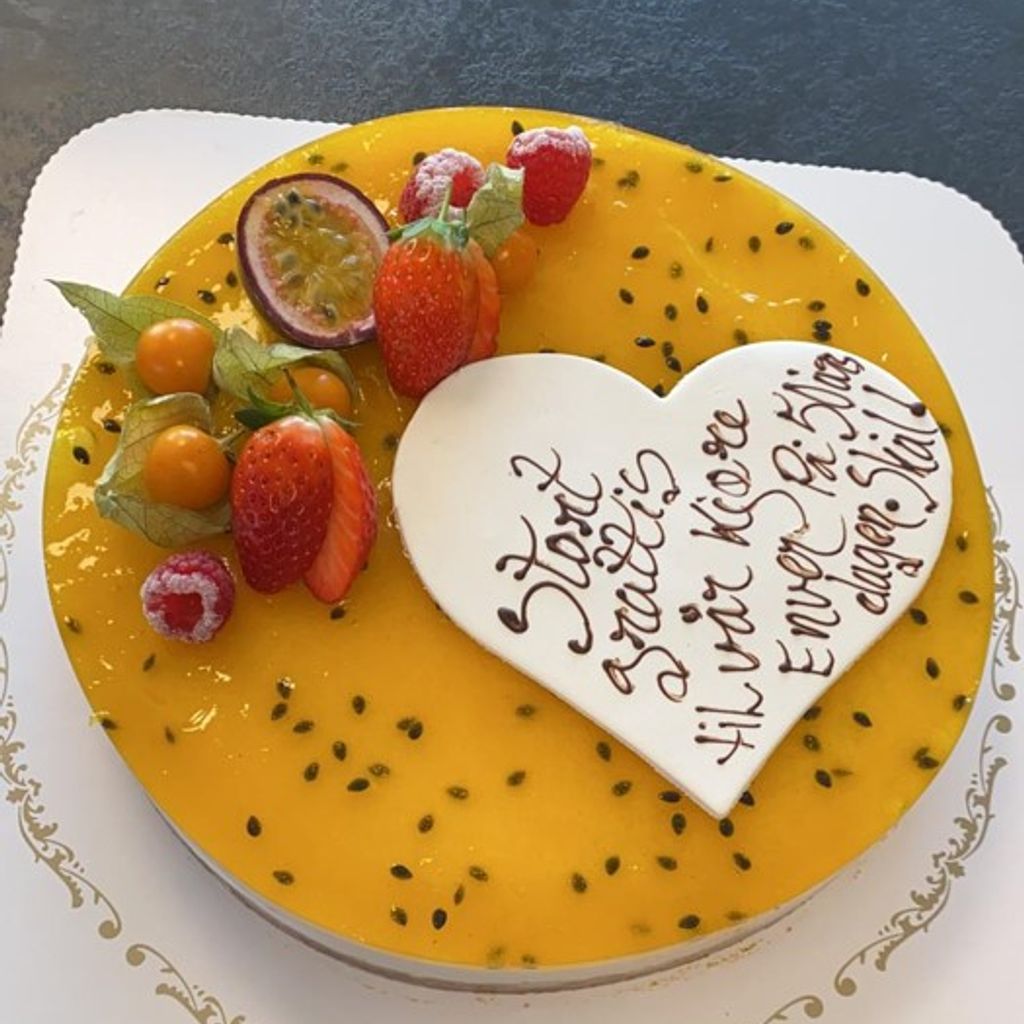 Tekst til kake Krem Kafe Og Konditori Ideelt As