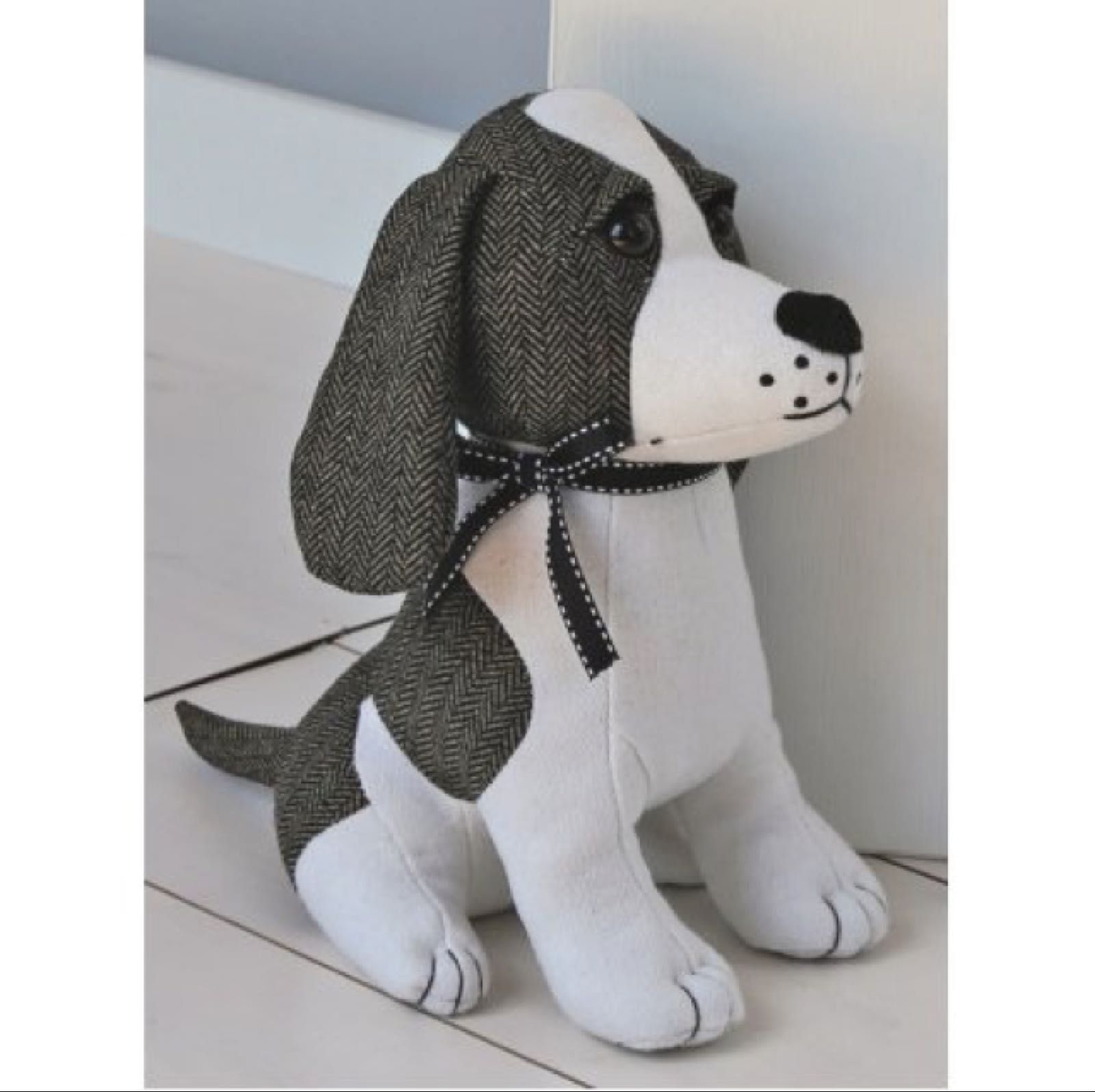Sitting Dog Doorstop Number 10
