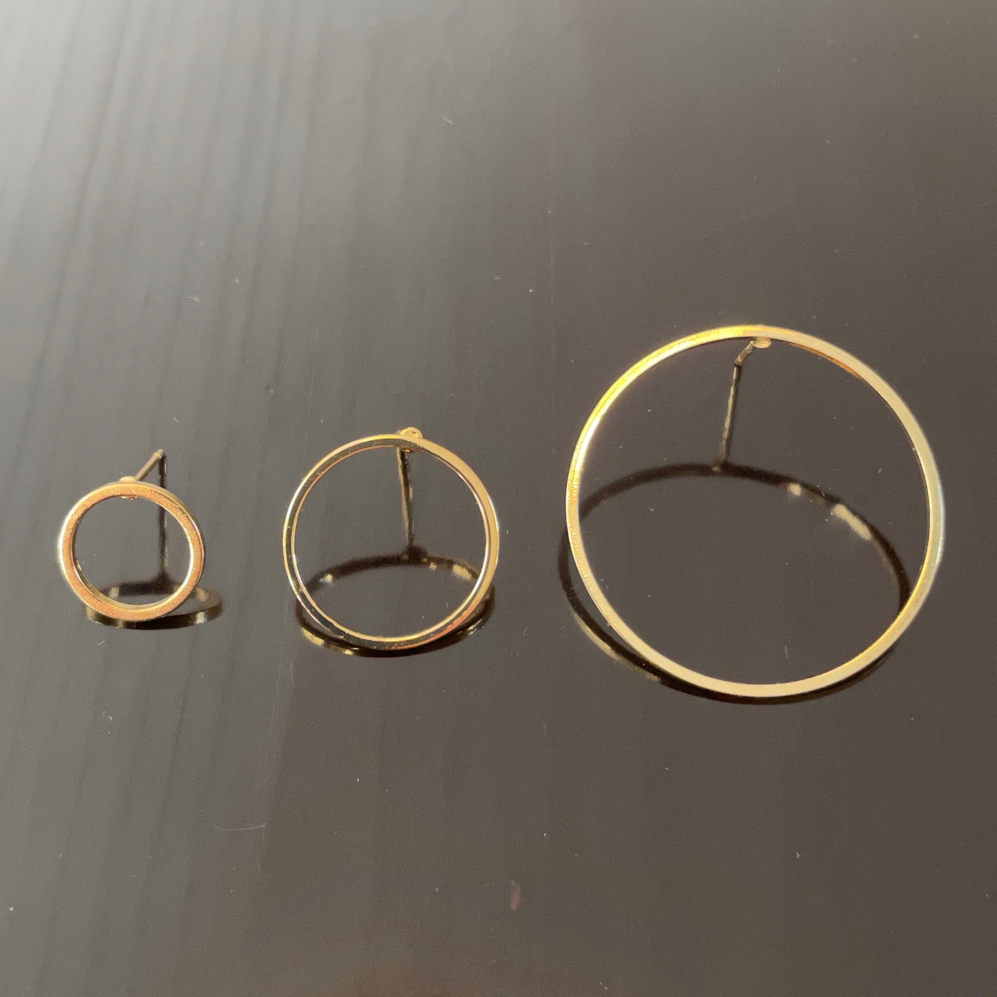 Irth Large Gold-plated Brass Circle Studs