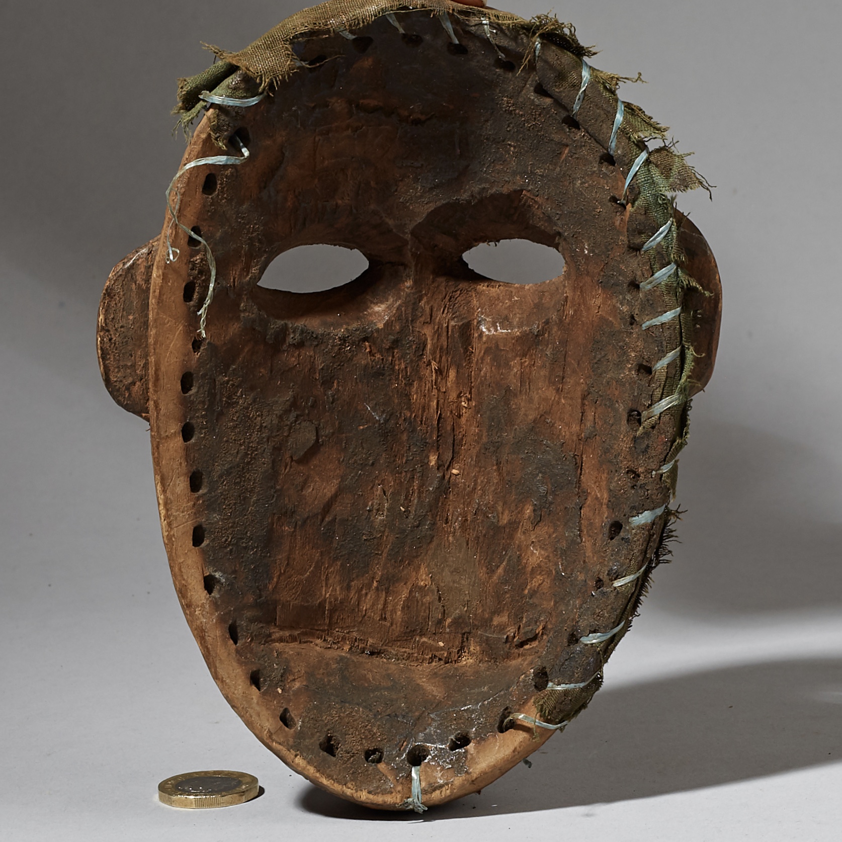 AN IMPISH MAKUA MONKEY MASK FROM TANZANIA, E AFRICA ( No 3017 )