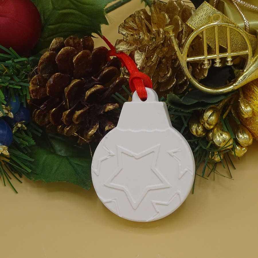 Christmas ornament in Festive Tree