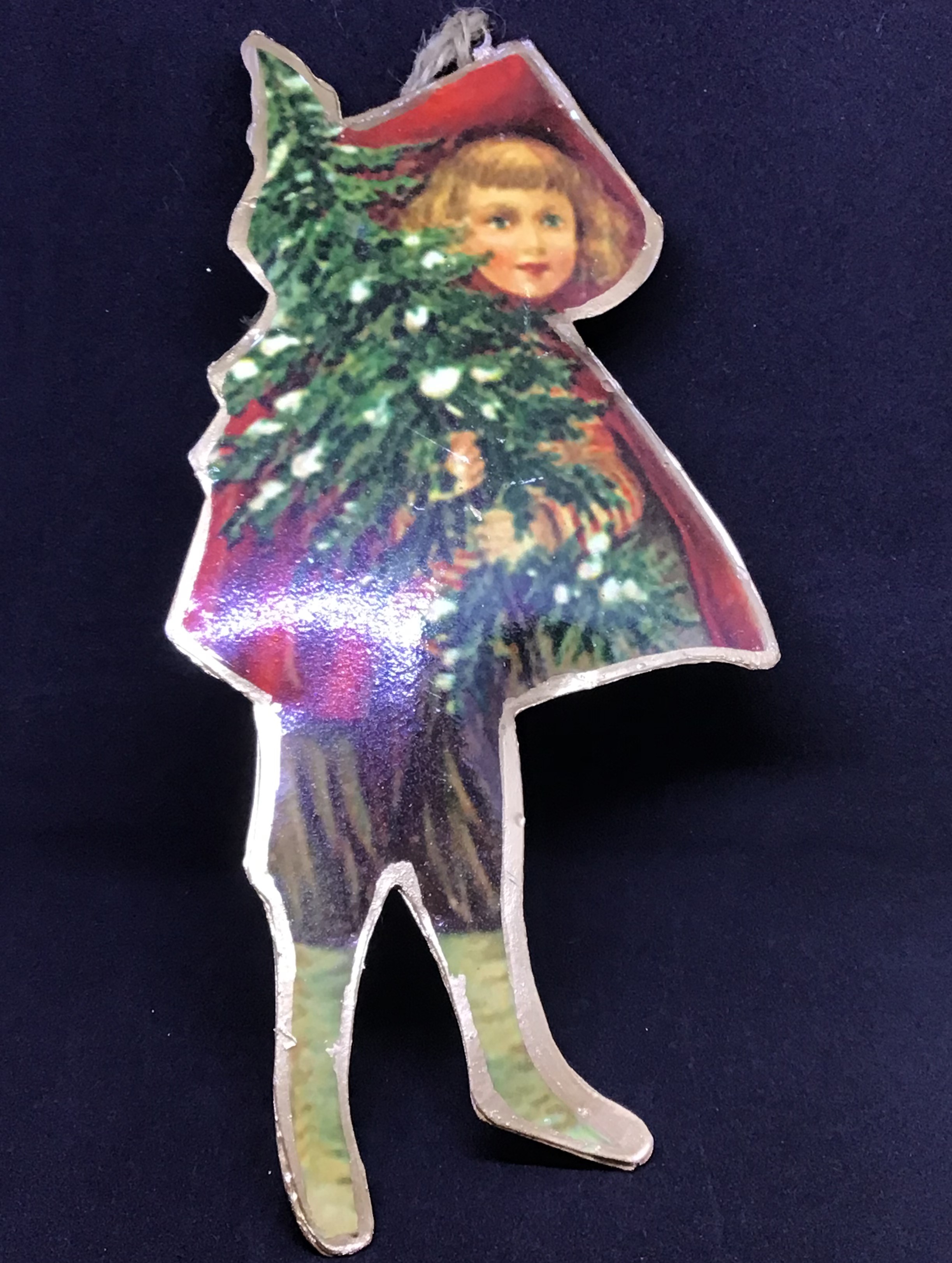 Christmas in a Box – Traditional Tinplate