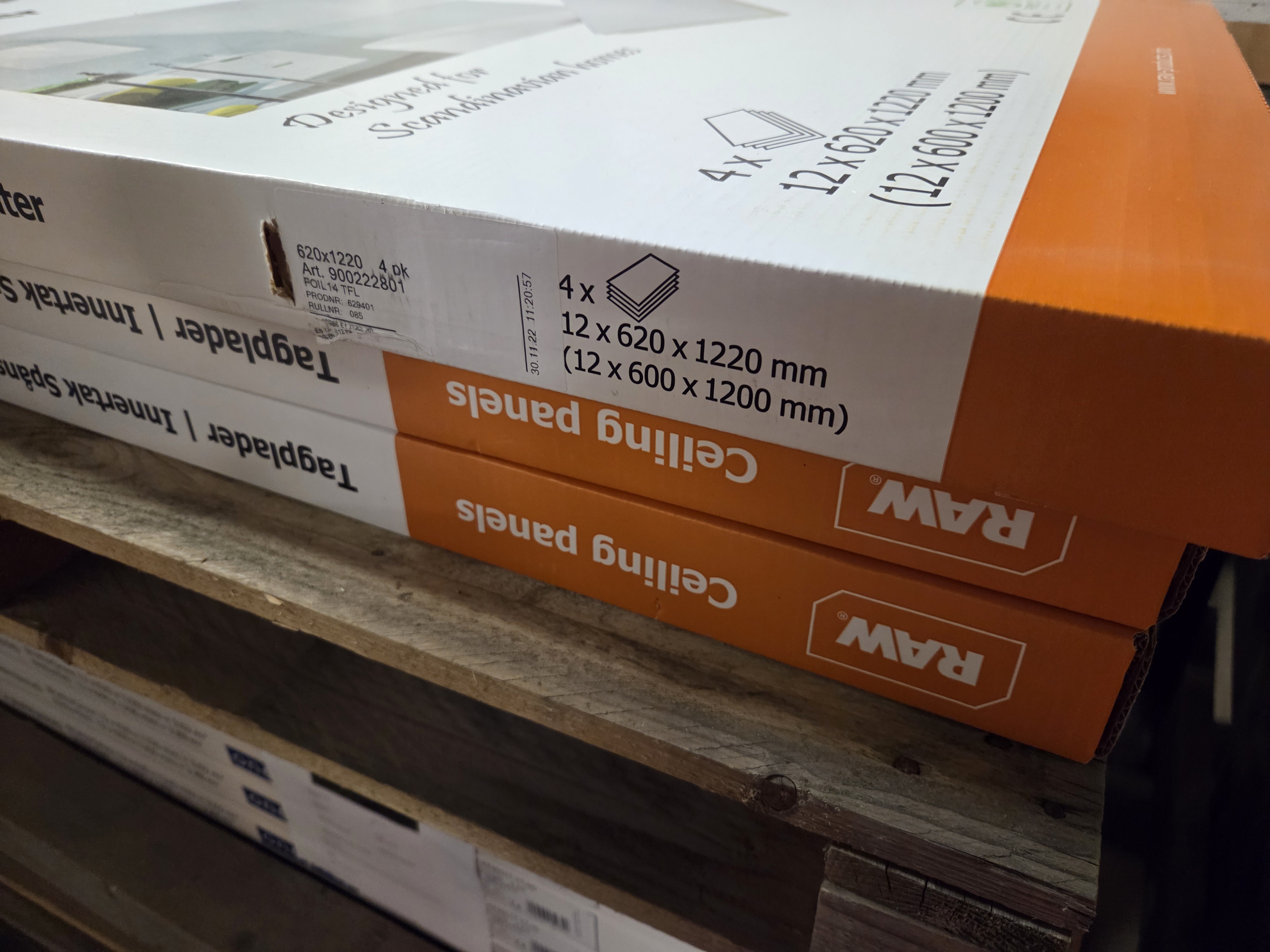 Auktion: Auktion Innertak 4 skivor per paket mått 12x600x1200 -  | Råneå Bygghandel