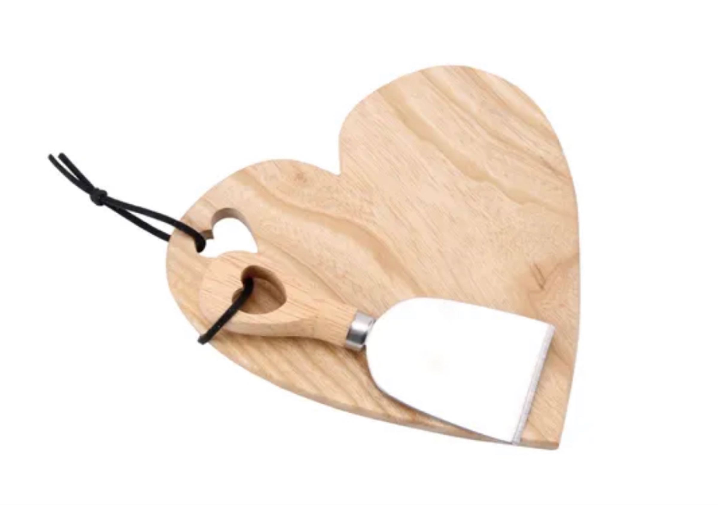 Wooden heart cheeseboard and knife  (can be personalised)      16cmx15.5cm x1cm
