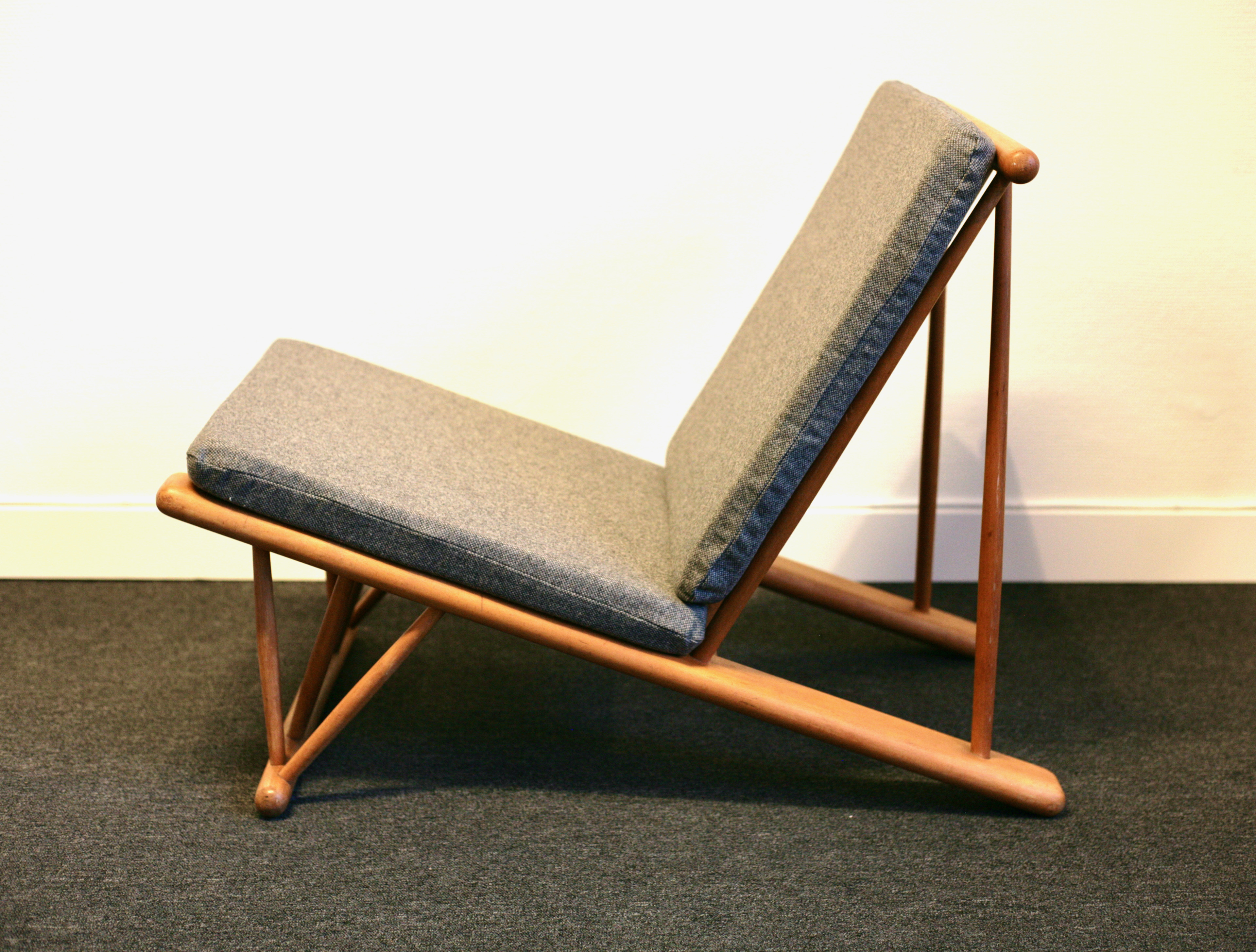 Rare lounge chair model J58 by Poul Volther