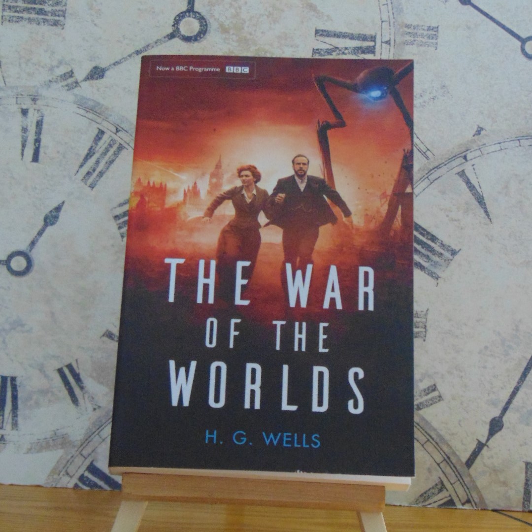 Book - The War of the Worlds : Official BBC tie-in edition