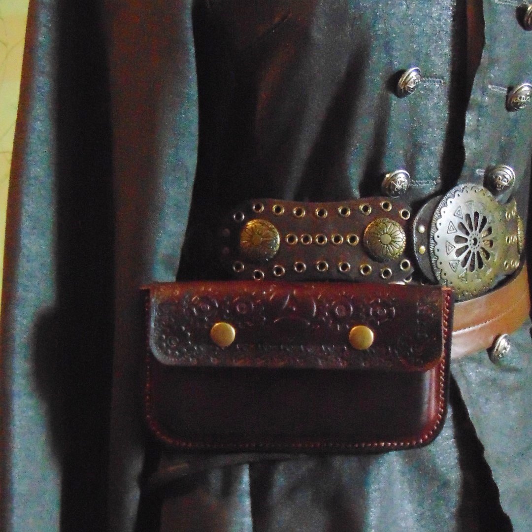 Steampunk Style Mobile Phone Pouch