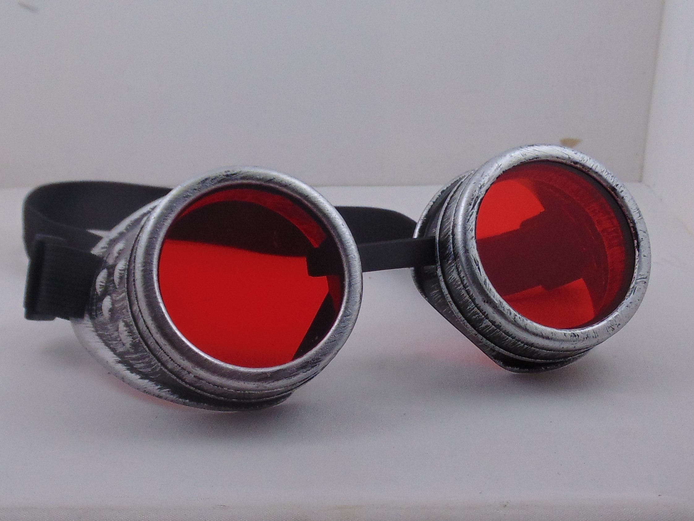 Goggles - silver colour frame, choice of lens colour