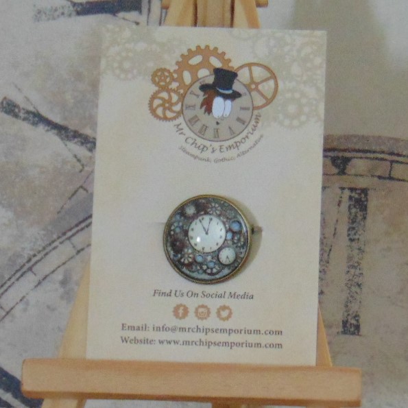 Brooch Badge - White Clock Face & Cogs