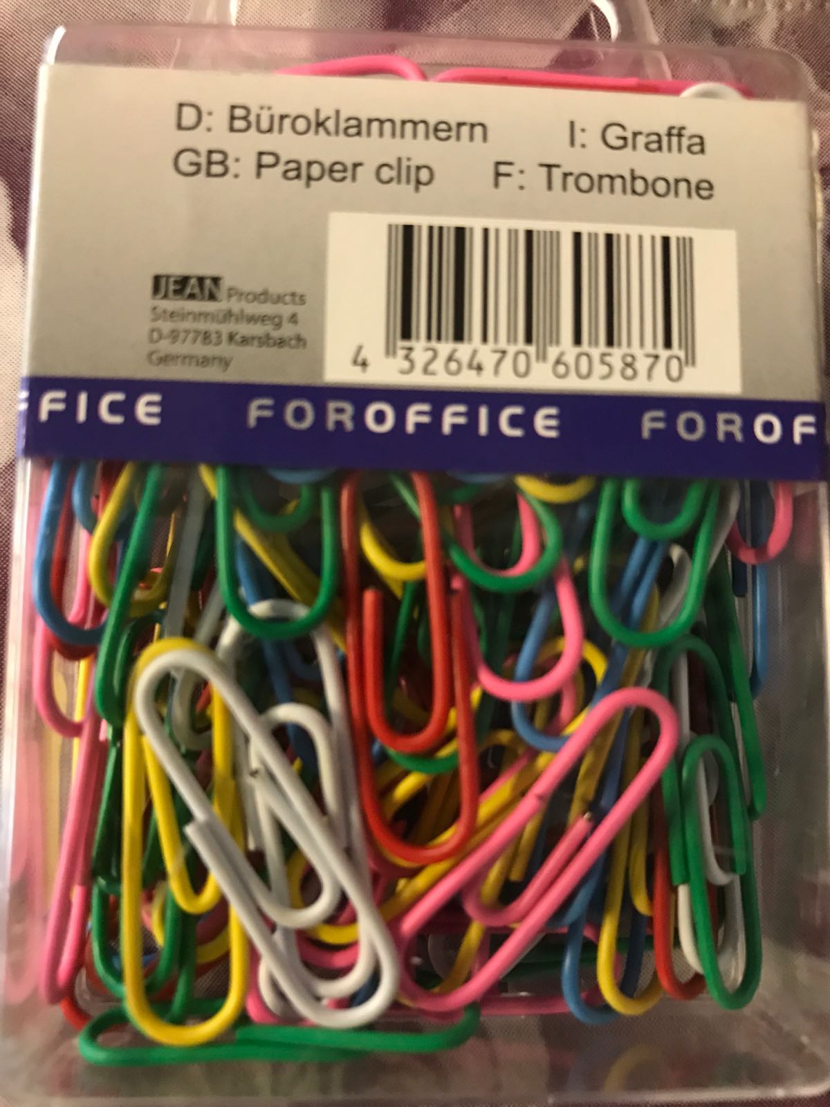 Gem i ask, olika färger