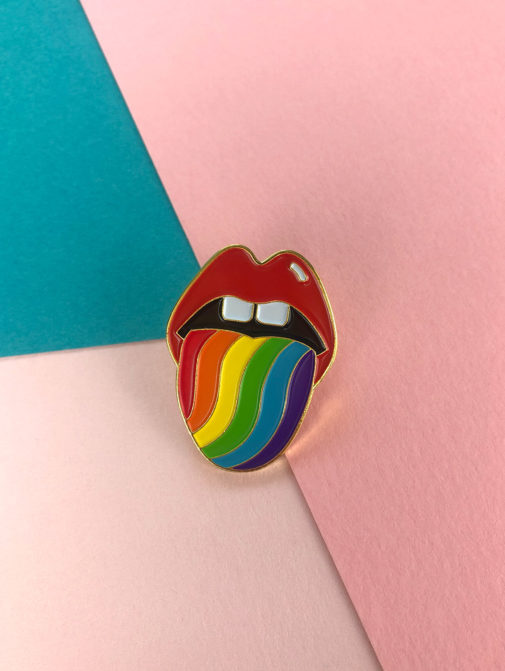 Doodle Moo - Enamel Pin - Kiss me Rainbow 