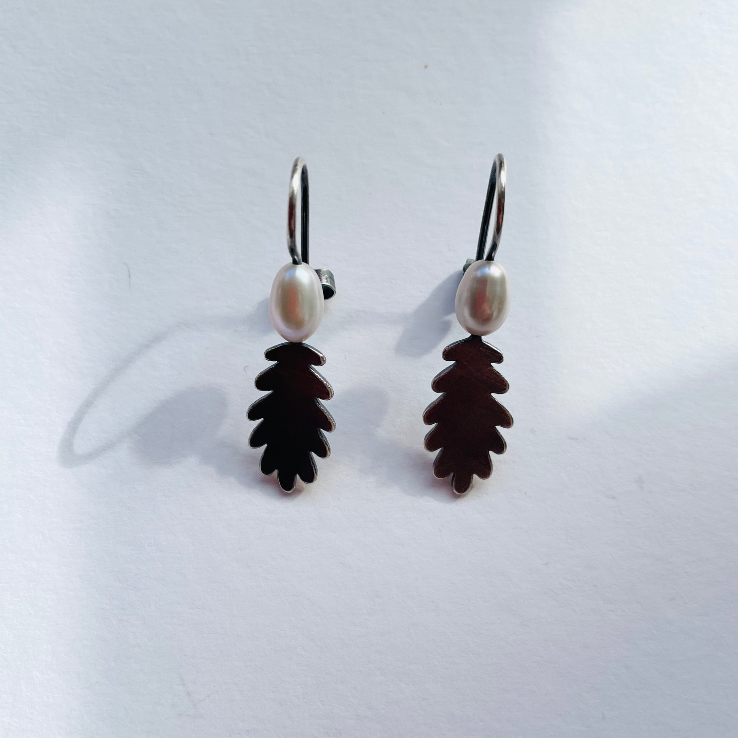 Oak leaf and pearl earrings by Suzanne Potter of Siskin Jewellery