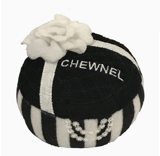 Chewnel gift box