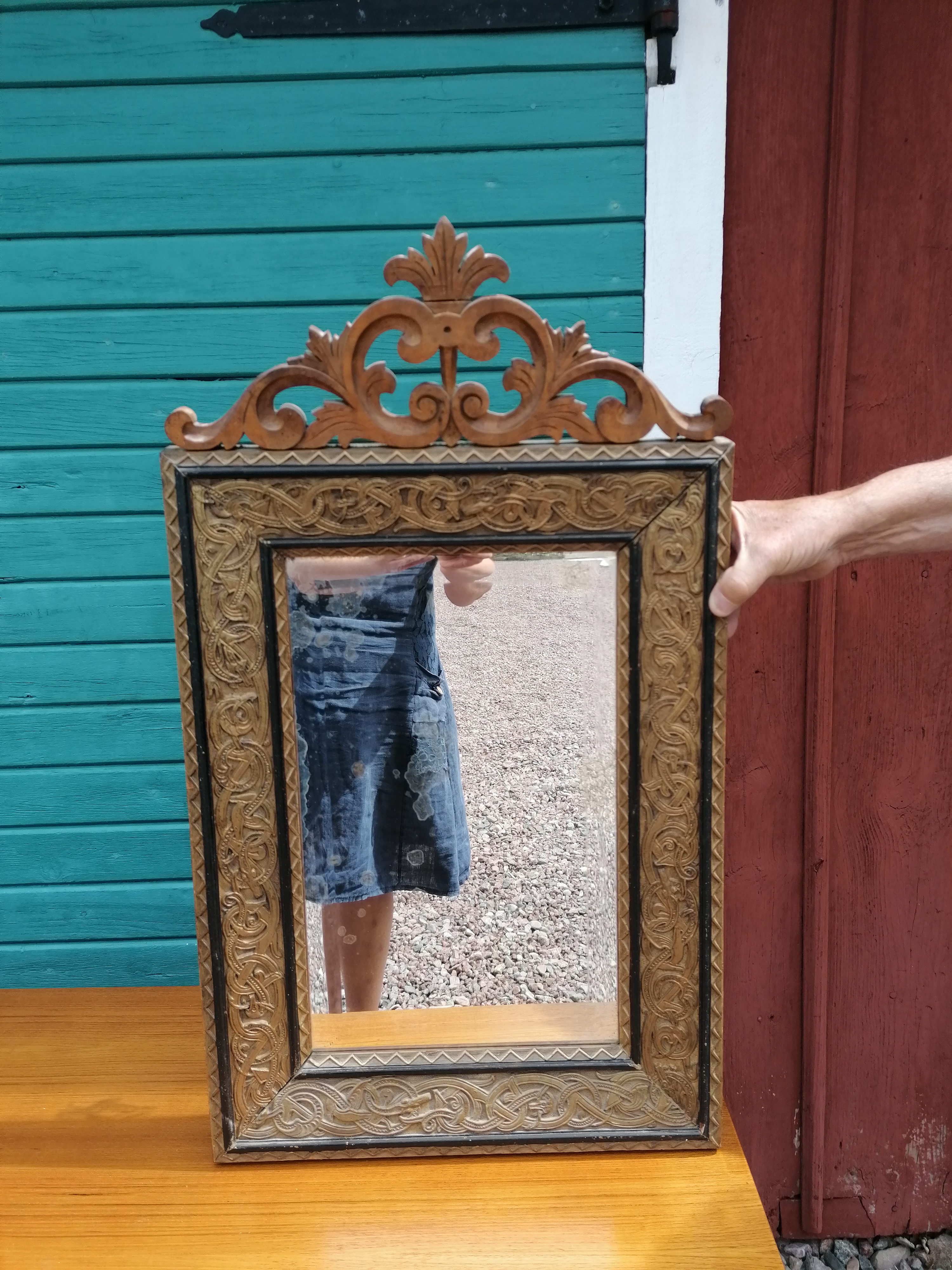 Spegel från tidigt 1800-tal