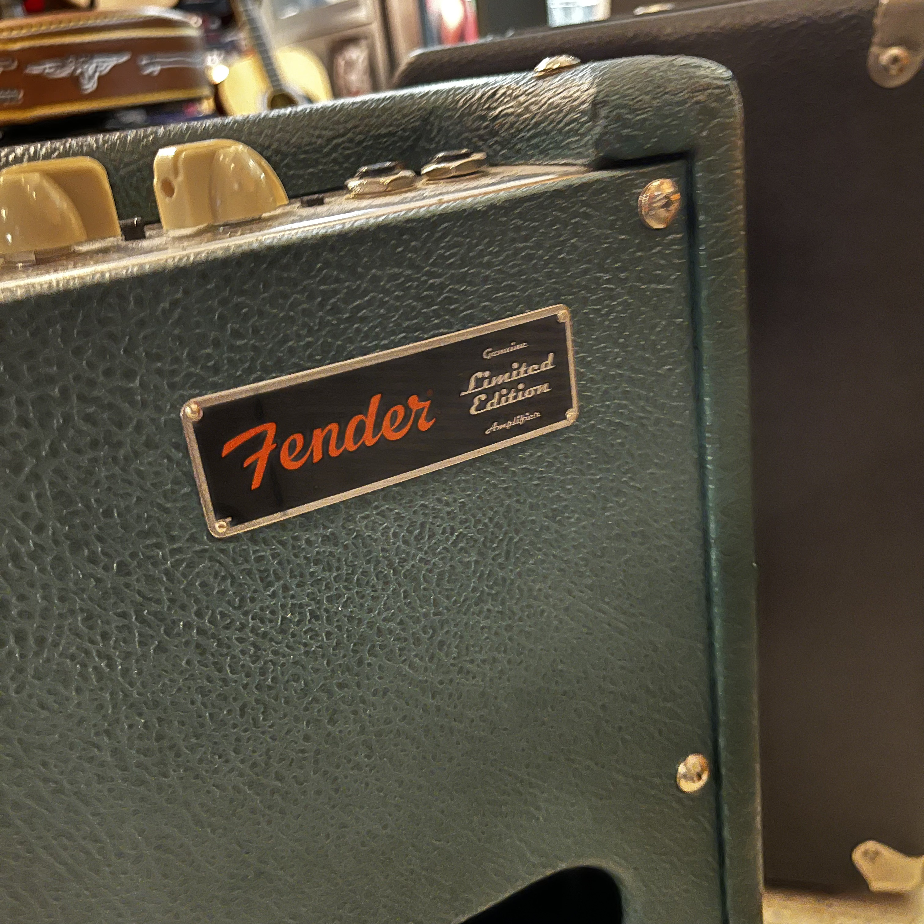 Fender HOTROD Deluxe Limited Edition Emerald Green