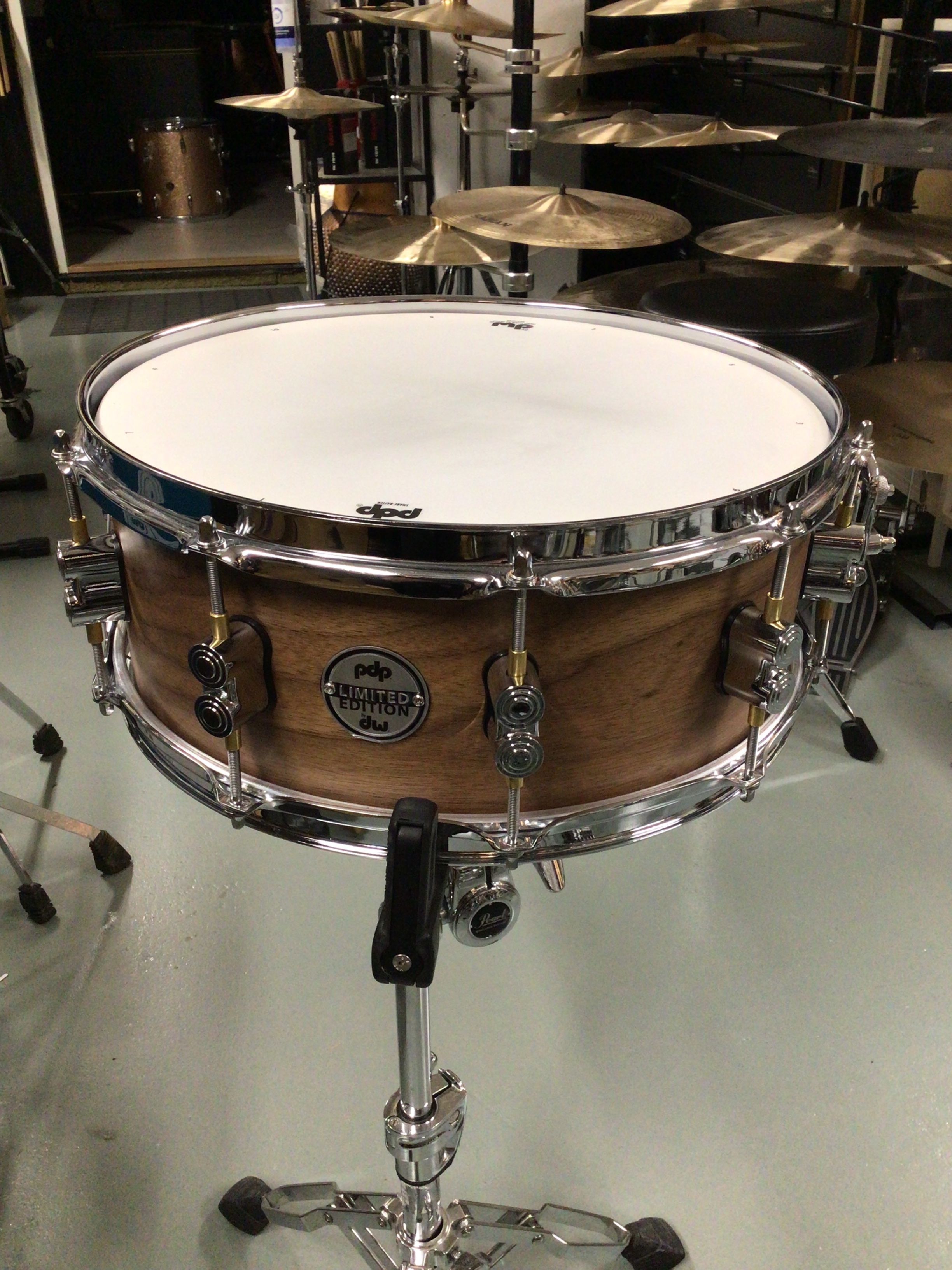 PDP Limited Edition Walnut Snare 20-ply 14” x 5,5”