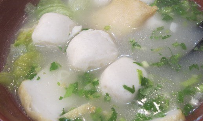 魚蛋湯烏冬 Fish Ball Soup Udon